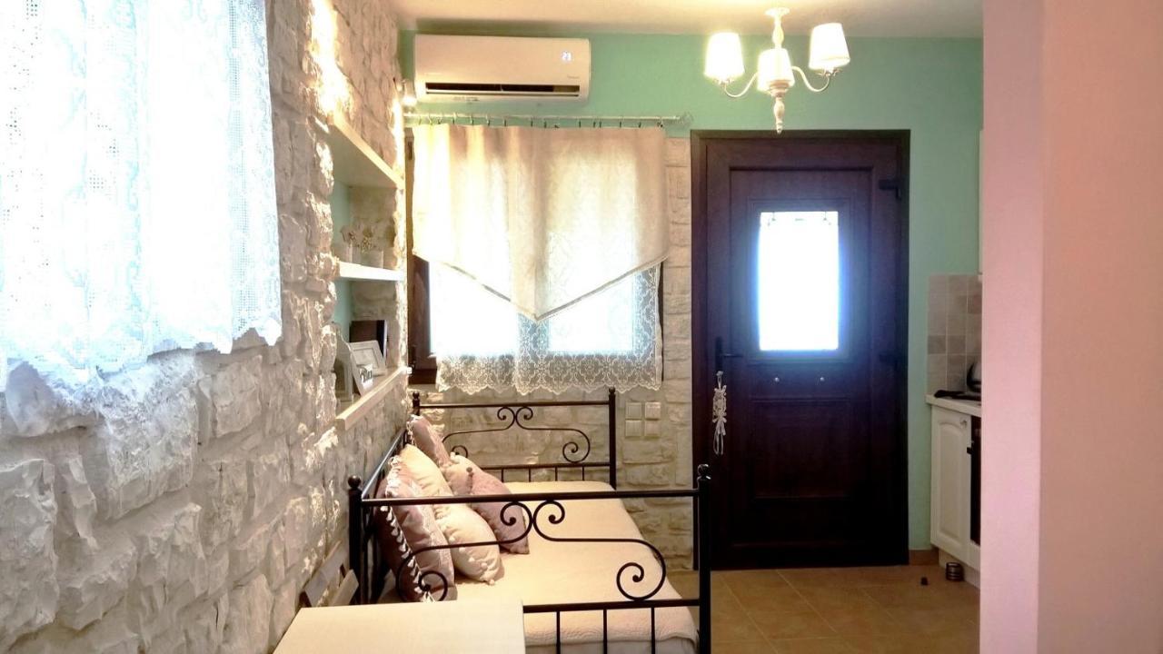 Stone In Nature With View To Corfu Town! Apartment *